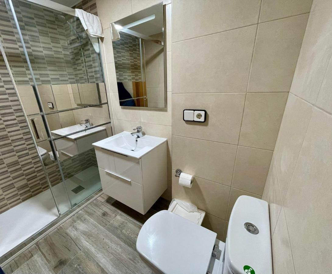 סאלו For A Stay Santillana Plaza מראה חיצוני תמונה